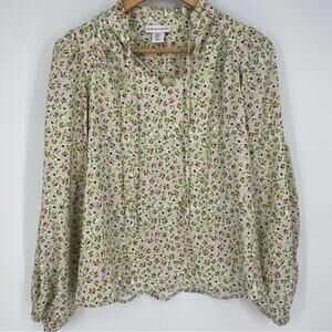 Cupcakes and Cashmere Women’s Blouse Floral Flowy Feminine Silky XS